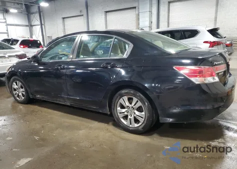 2011 Honda Accord Lxp z USA, uszkodzony, nr VIN 1HGCP2F48BA051873